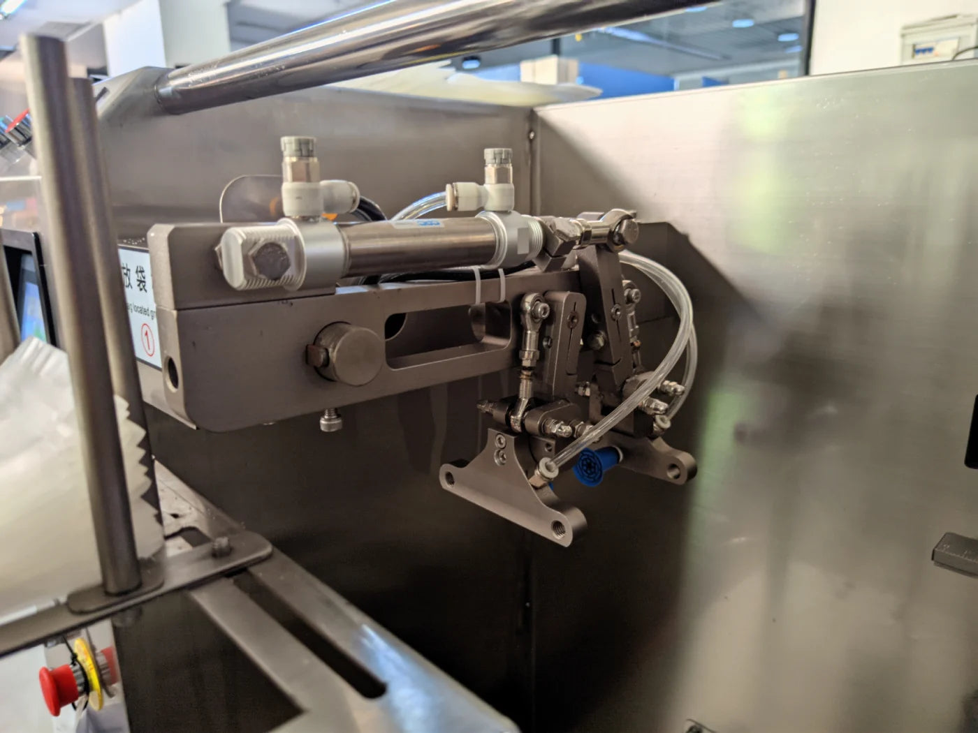 Skyone Automatic Horizontal Pouch Granule Packing Machine Weighing Multifunction Corn Flakes