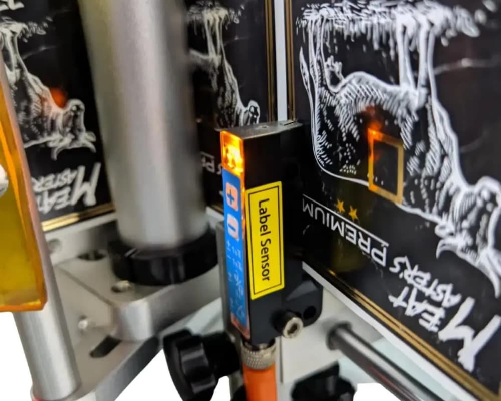 Intelligence Labeling Machine Sensor