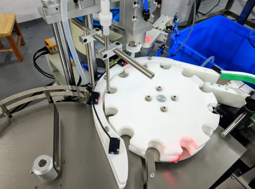 Automatic Round Bottle Labeling Machine